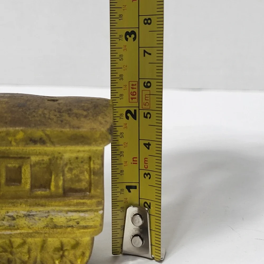 Vintage Train Engine Salt and Pepper Shakers Gold Ceramic Locomotive Made Japan*